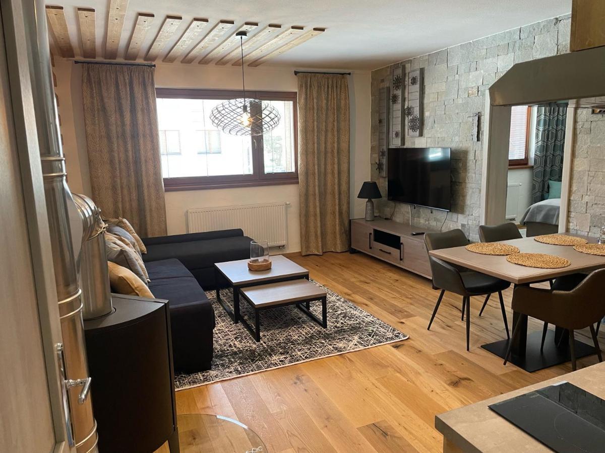 Apartman Stella Mýto pod Ďumbierom Exterior foto